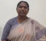 Minister Seethakka fires at Teenmar Mallanna
