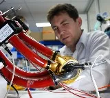 Australian man becomes world-1st to live with durable artificial heart for over 100 days