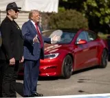 Trump Buys Tesla Car in Support of Elon Musk