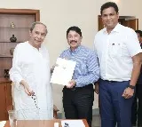 DMK delegation meets Naveen Patnaik