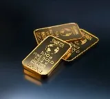 Gold Prices Soar Beyond ₹90,000 for the First Time in India