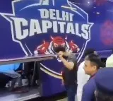 IPL 2025: Delhi Capitals Reach Visakhapatnam for Opening Match
