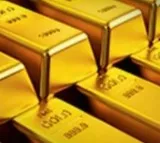 Gold prices surge amid global uncertainty, could touch $3,100 soon