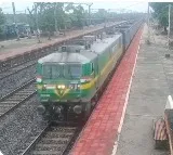 Watch the Video of Super Vasuki The Longest Train in India