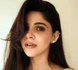 I have no connection to G V Prakash’s family issues, says actress Divya Bharathi
