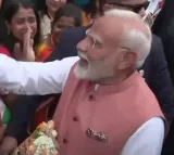 PM Modi arrives in Bangkok to enthusiastic welcome by Indian diaspora