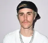 Justin Bieber celebrates his mom’s milestone 50th birthday