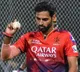 Bhuvneshwar Surpasses Bravo to Set New IPL Bowling Record