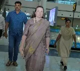 Pawan Kalyan’s Wife Ana Konidela Arrives in Renigunta Ahead of Tirumala Temple Visit