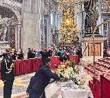 President Droupadi Murmu pays homage to Pope Francis