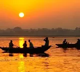 Govt Doubles Fishermen Aid Ahead of Fishing Ban in Andhra Pradesh