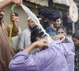 Pakistans Scorching Heatwave Temperatures Near 50C