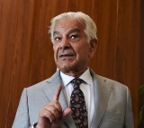 Pakistan Minister Fears Indian Air Strike