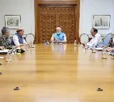 Modi Meets with Chiefs of Staff Amidst Rising Tensions