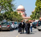 Supreme Court Expresses Displeasure Over High Court Judges Unnecessary Breaks