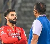 Ravishastri Responds On Kohli Retirement
