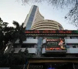Stock Market Indices Close with Heavy Losses