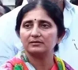 Tensions Rise as Police Deny Access to Pankaja Sri to Meet Husband Vallabhaneni Vamsi at Hospital