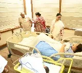 Tejashwi Yadav Becomes a Father Mamata Banerjee Visits Hospital