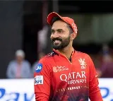 Dinesh Karthik Unstoppable if RCB Wins IPL Says England Legends