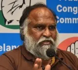 Jaggareddy Says Center Targeting Rahul Due to Shock