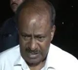 K'taka Dy CM Shivakumar is responsible for stampede in Bengaluru: Union Minister Kumaraswamy