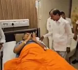 Palla Rajeshwar Reddy injured KCR Kavitha visit Yashoda Hospital