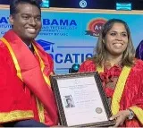 Allu Arjun congratulates Atlee as he receives an honorary doctorate