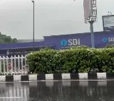 Rains lash Delhi-NCR, residents get relief from scorching heat
