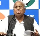 V Hanumantha Rao Warns Protest for Caste Census