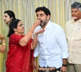 Chandrababu Naidu greets wife Bhuvaneshwari on birthday
