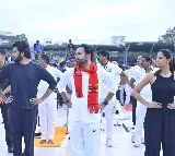 Thousands attend countdown to Yoga Day in Hyderabad