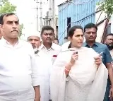 Madhavi Reddy Warns YSRCP Corporator Over Land Grabbing in Kadapa
