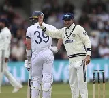 Dinesh Karthik India Batting Like Doberman Dog