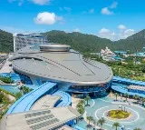 Chimelong Spaceship Worlds Largest Aquarium Opens in China