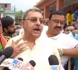 Kalyan Banerjee Criticized for Victim Blaming in Kolkata Gang Rape