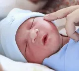 Li in China shocked by unexpected birth after stomach pain