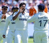 3rd Test: Pant receiving treatment at the moment after being hit on left index finger, says BCCI