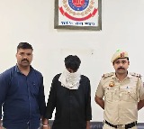 Delhi Crime Wife Orchestrates Phone Theft to Hide Affair