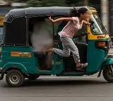 Thane Girl bravely escapes kidnap attempt in Maharashtra
