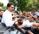 Jagan hits the roads to trigger political heat in Andhra Pradesh