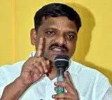 Teenmar Mallanna case filed after clash with Telangana Jagruthi activists