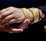 Gold and silver prices decline for 2nd consecutive day