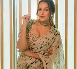 Neha Dhupia thanks Karan Johar's '‘Aap Jaisa Koi’ for smashing patriarchy