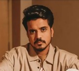 Asif Khan suffers heart attack hospitalized