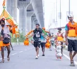 Hindu Raksha Dal Protest at KFC Ghaziabad over Non Veg Sales during Kanwar Yatra
