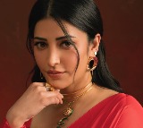 Shruti Haasan says 'I missed you' as she returns to Instagram after a brief break