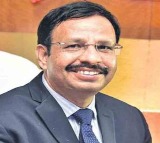 Sajjanar criticizes youth performing dangerous railway stunt for social media