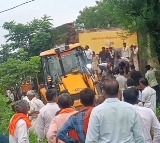 School building collapses in Raj's Jhalawar, many students feared trapped