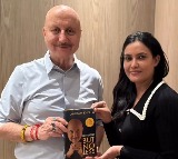 Anupam Kher feels honoured to meet Indian Army’s Colonel Sofiya Qureshi, presents her with a special gift